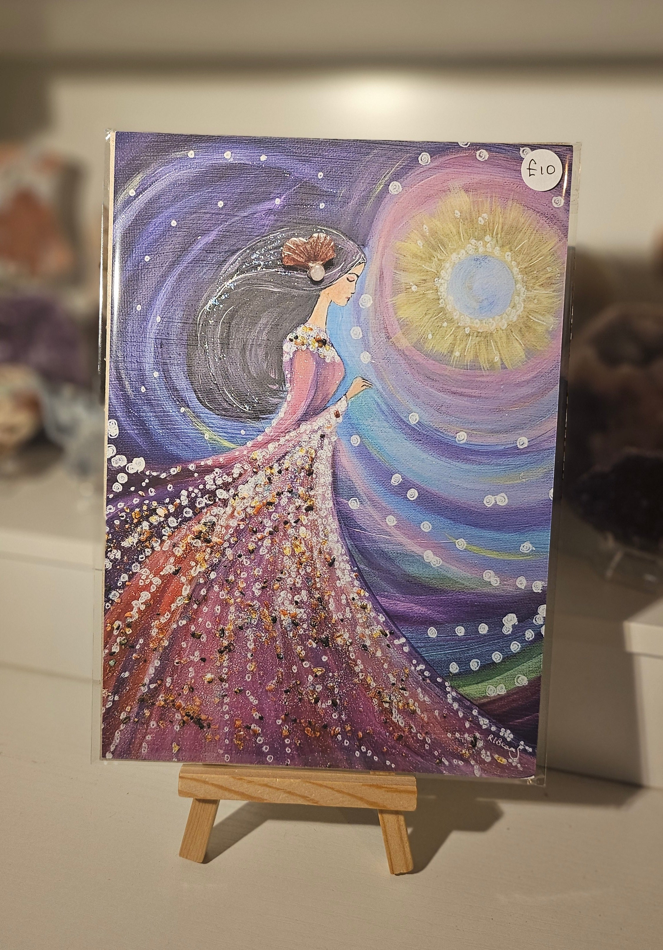 She Who Carries the Returning light